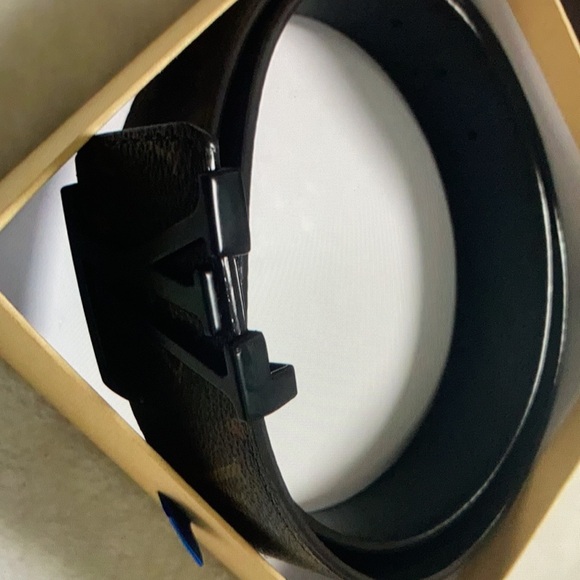 Louis Vuitton Brown belts - Picture 4 of 5